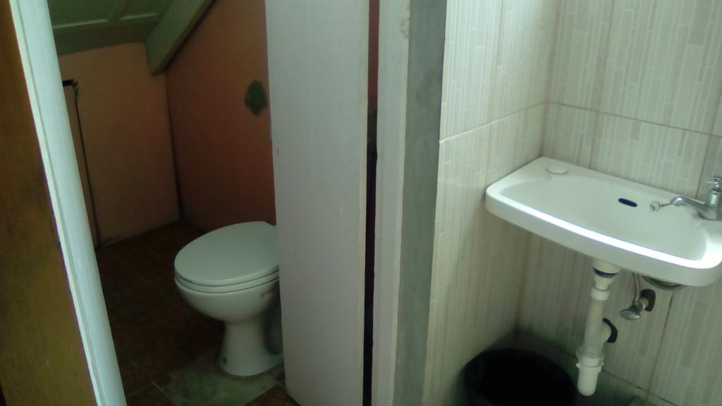 Robert'S Guest House Port of Spain Екстер'єр фото